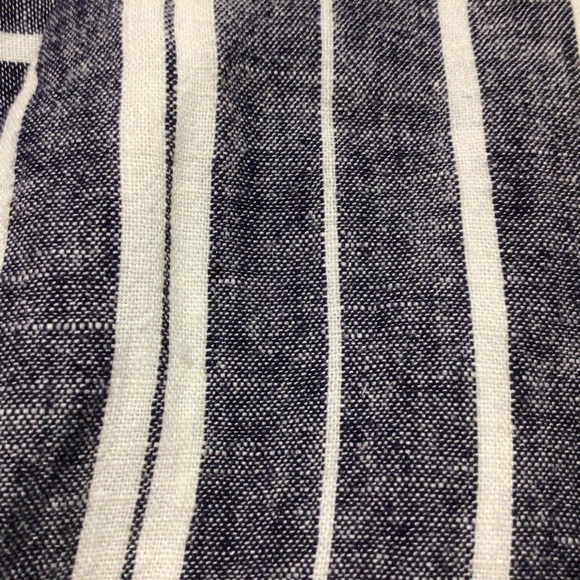 NEW INC Linen Blend Chambray Blue Striped Tie Waist Shorts - Picture 3 of 8